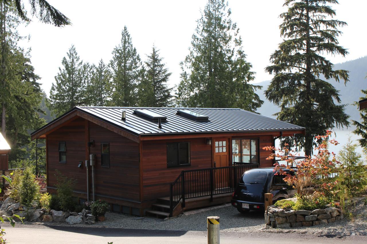 Tilby'S Rainbow Cottage Port Renfrew Exterior photo