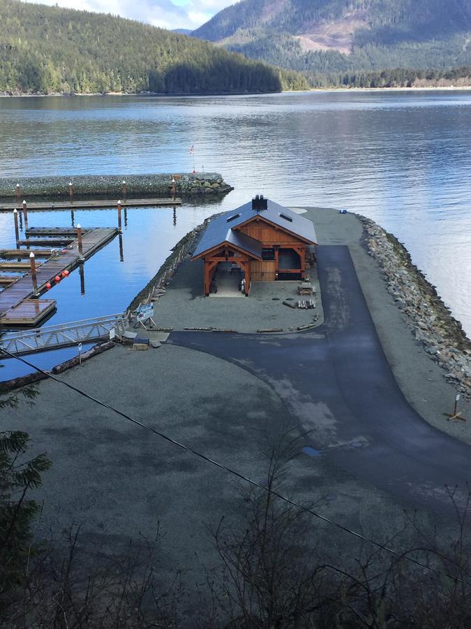 Tilby'S Rainbow Cottage Port Renfrew Exterior photo